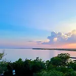 Appartement Boutique Europe Elegant Coastal Escape Pomorie
