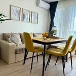 Boutique Europe Elegant Coastal Escape * Pomorie