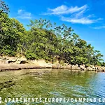 Boutique Europe Elegant Coastal Escape Апартаменты