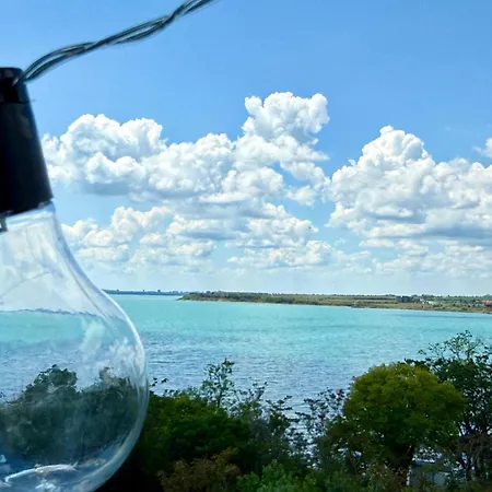 Διαμέρισμα Boutique Europe Elegant Coastal Escape *