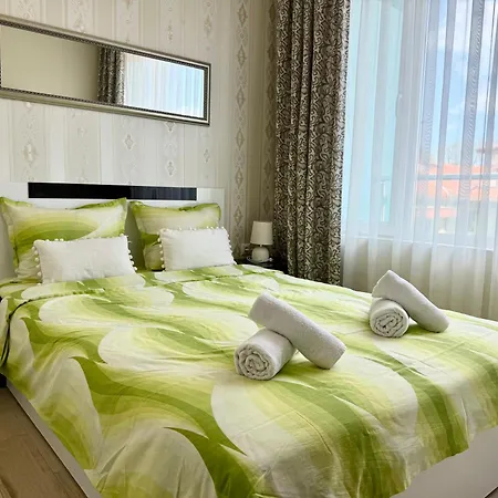 Boutique Europe Elegant Coastal Escape Апартаменты Поморие