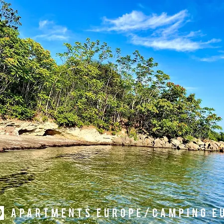 Boutique Europe Elegant Coastal Escape Апартамент *