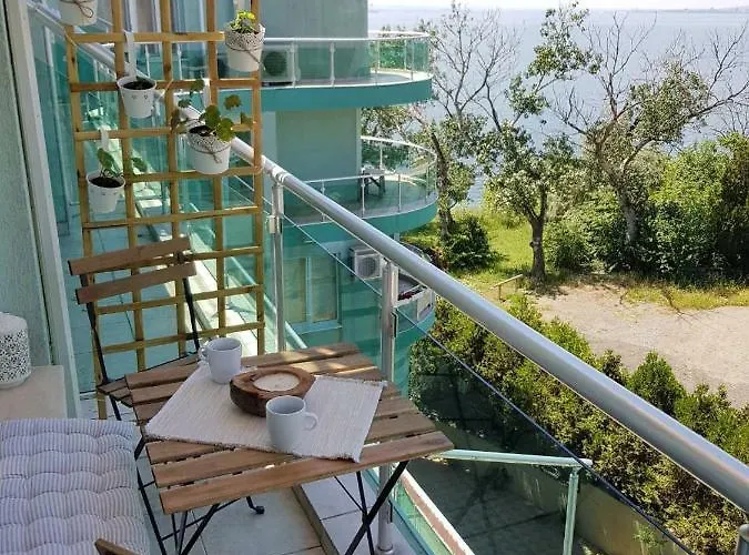 アパート Europe ポモリエ